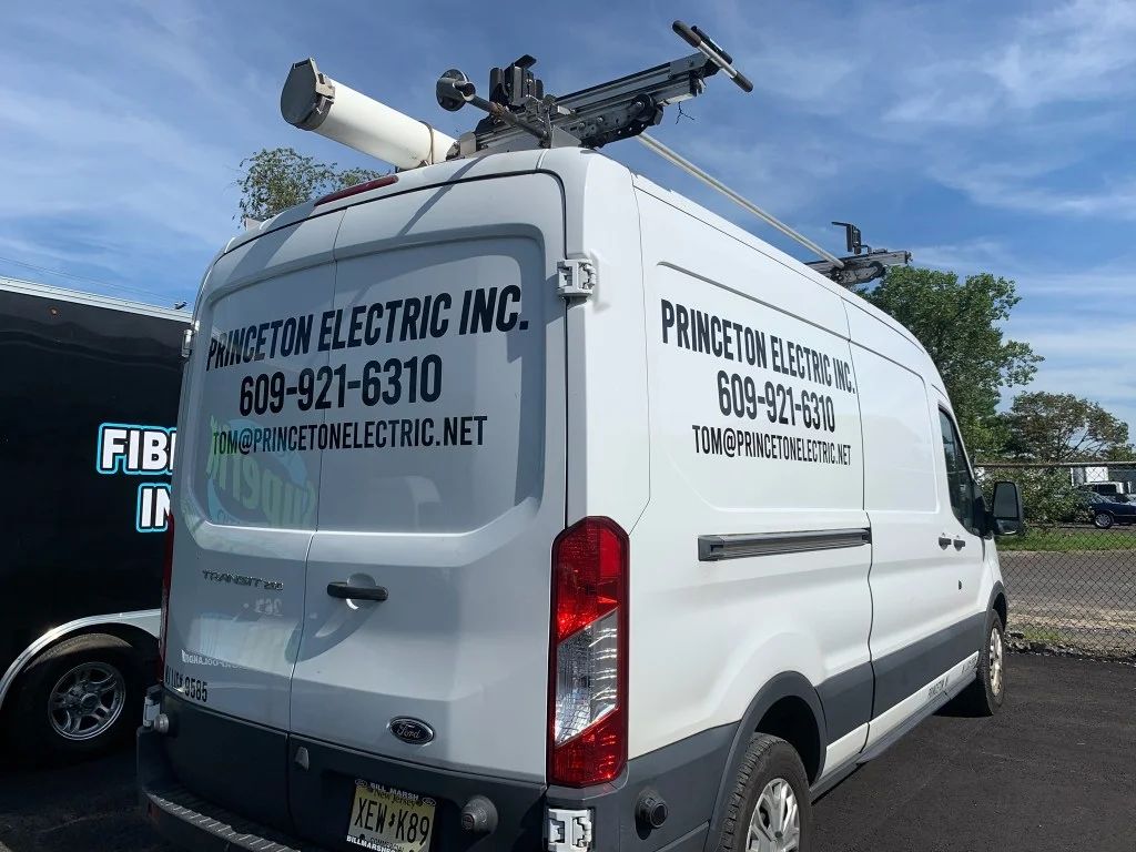 Home Services Vehicle Lettering 37