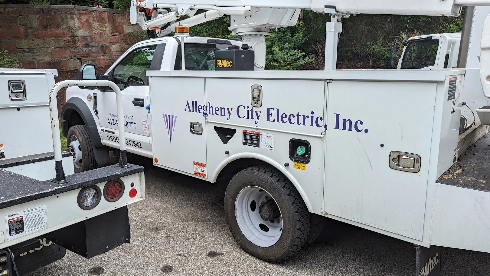 Electrical Contractor Vehicle Graphics